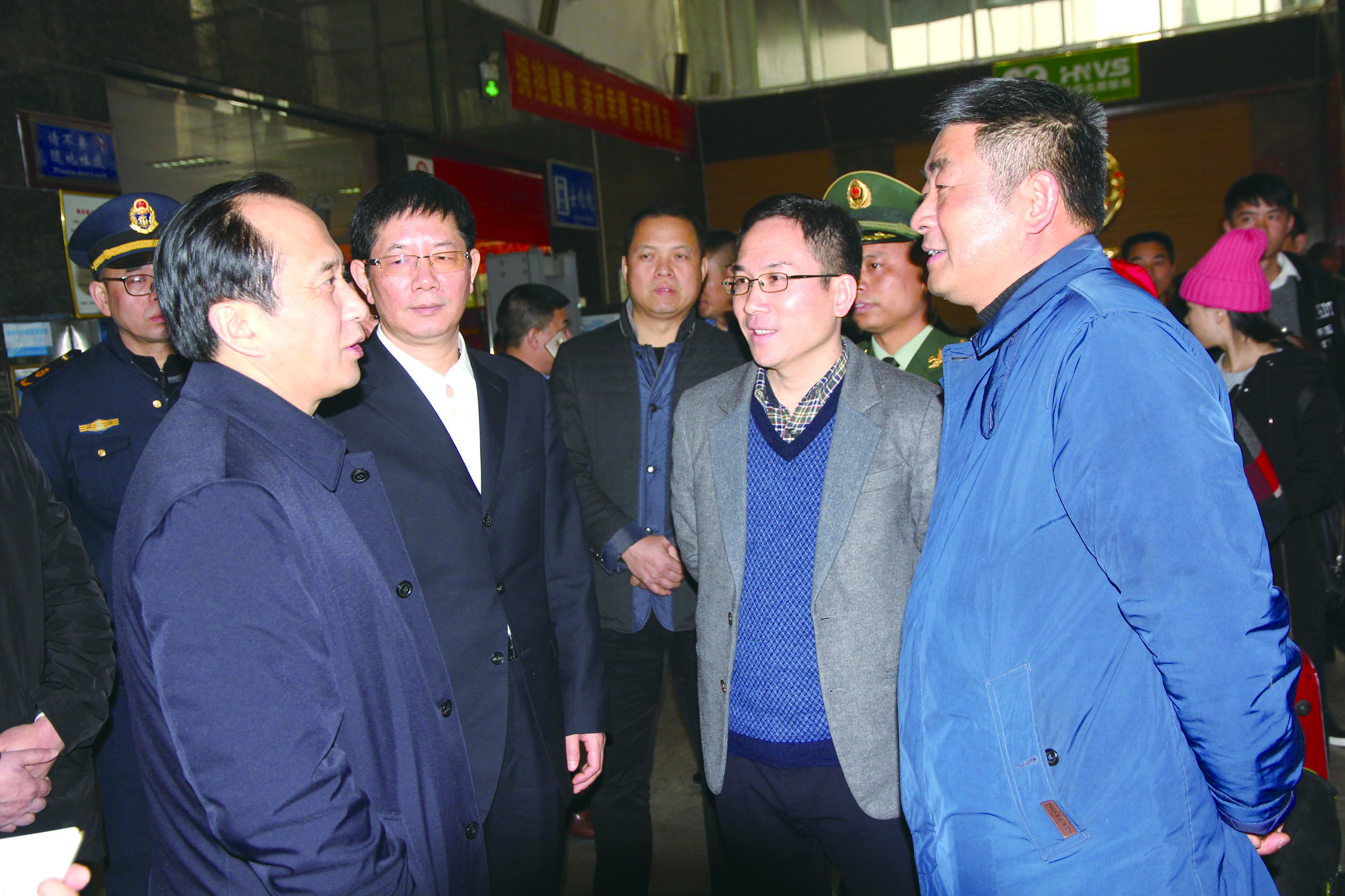 2月8日，副省長(zhǎng)、省公安廳廳長(zhǎng)許顯輝來我司督導(dǎo)安全生產(chǎn)工作